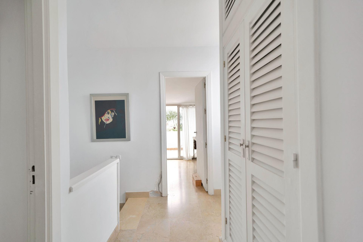 2d3aa501cc79edb8e9116c43a2590eac - 46