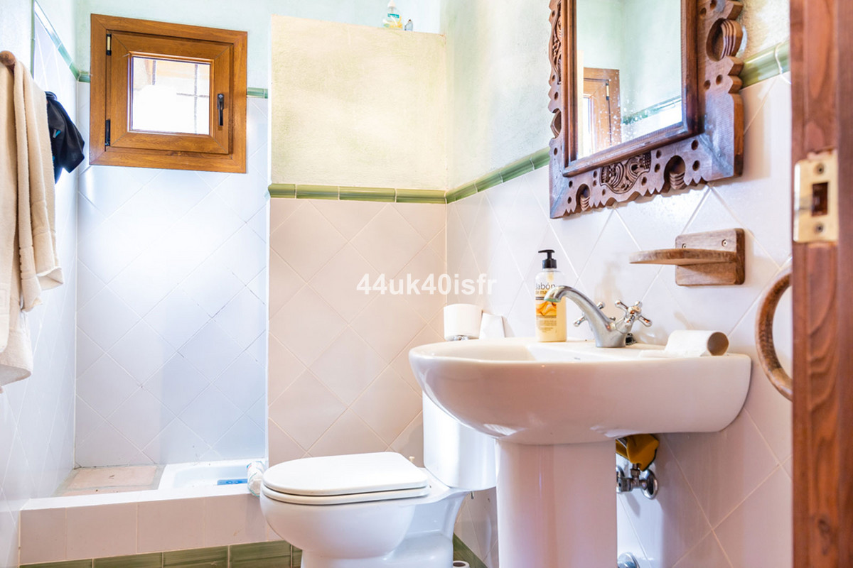 2e2f2420b58b40c8881a0e400ebf5e2c - 27