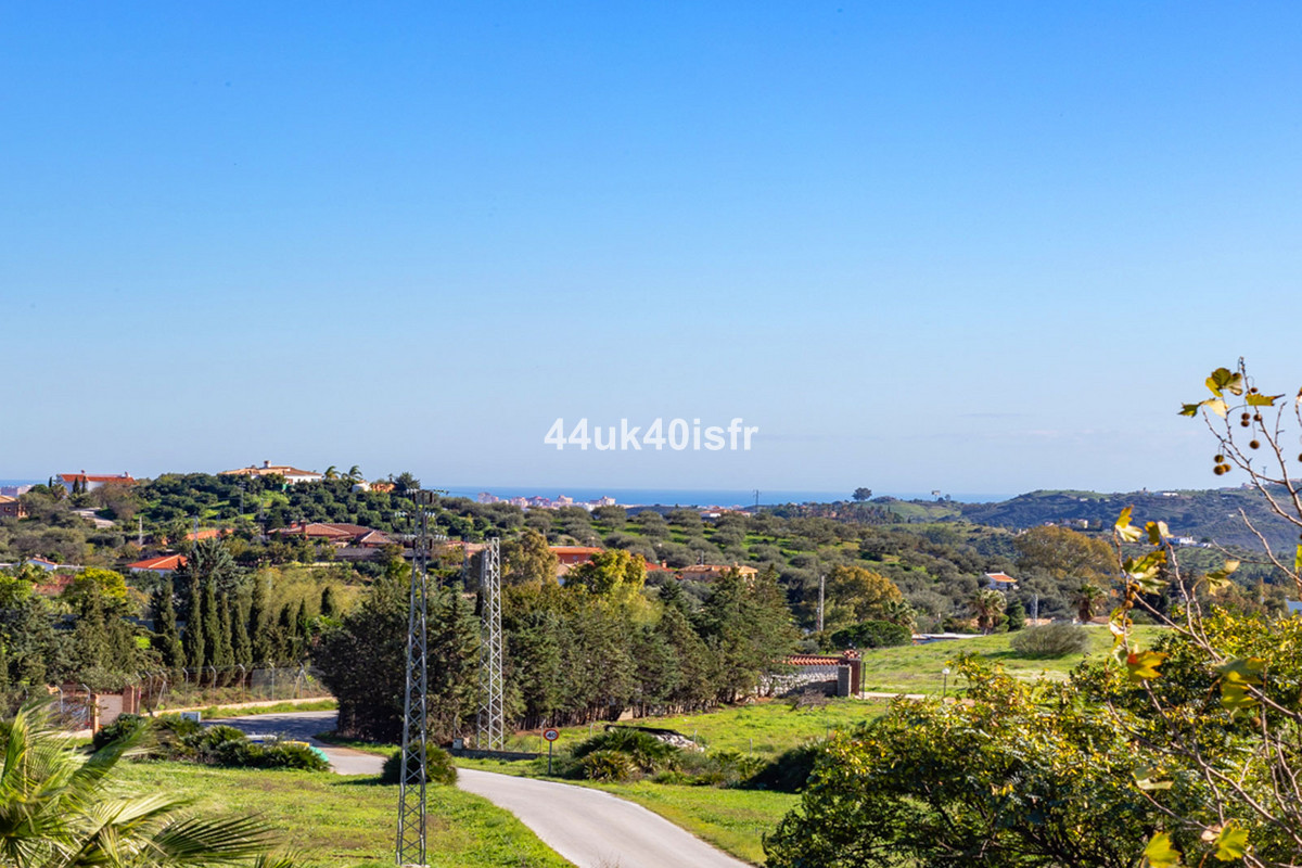 2e2f2420b58b40c8881a0e400ebf5e2c - 4