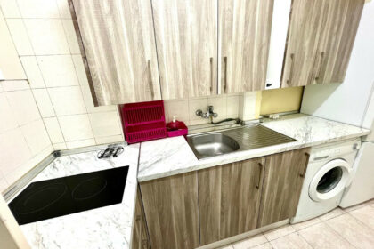 2e69b82e2313450184273e68b250795e - 3