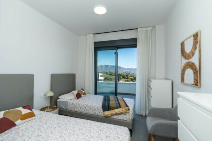 2e783322177d9221faac7dac6c9bb3db - 12