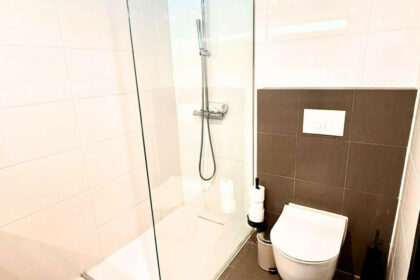 2f70628556965af801303502eb0c320f - 25