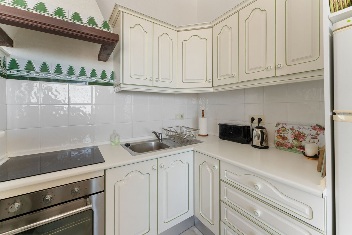 2f736df9a6110c8a17eb3b27777e12d0 - 12