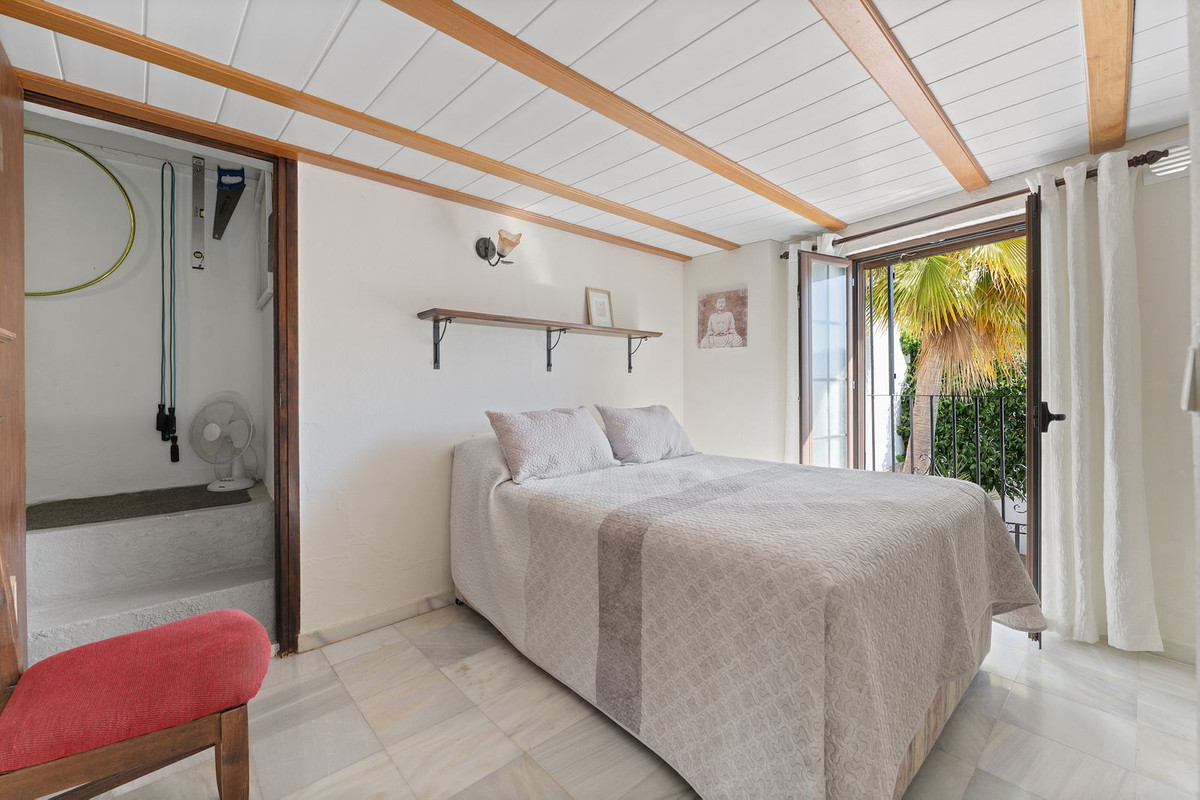 2f736df9a6110c8a17eb3b27777e12d0 - 19