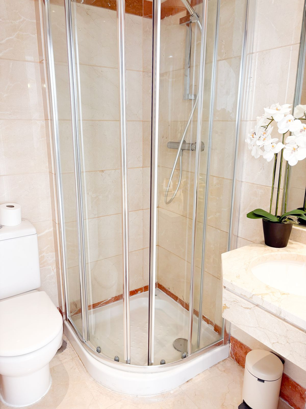 2fc027a92fc2f1948f0a1262b3c87011 - 12