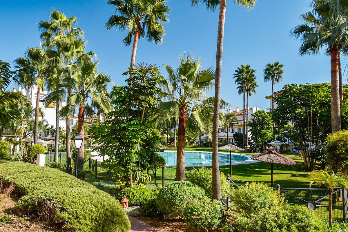 2fc027a92fc2f1948f0a1262b3c87011 - 24