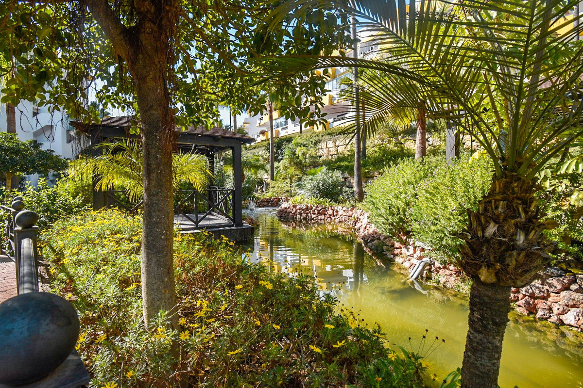 2fc027a92fc2f1948f0a1262b3c87011 - 29