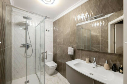 2fe444edd216d2245855674d3a3c161e - 28