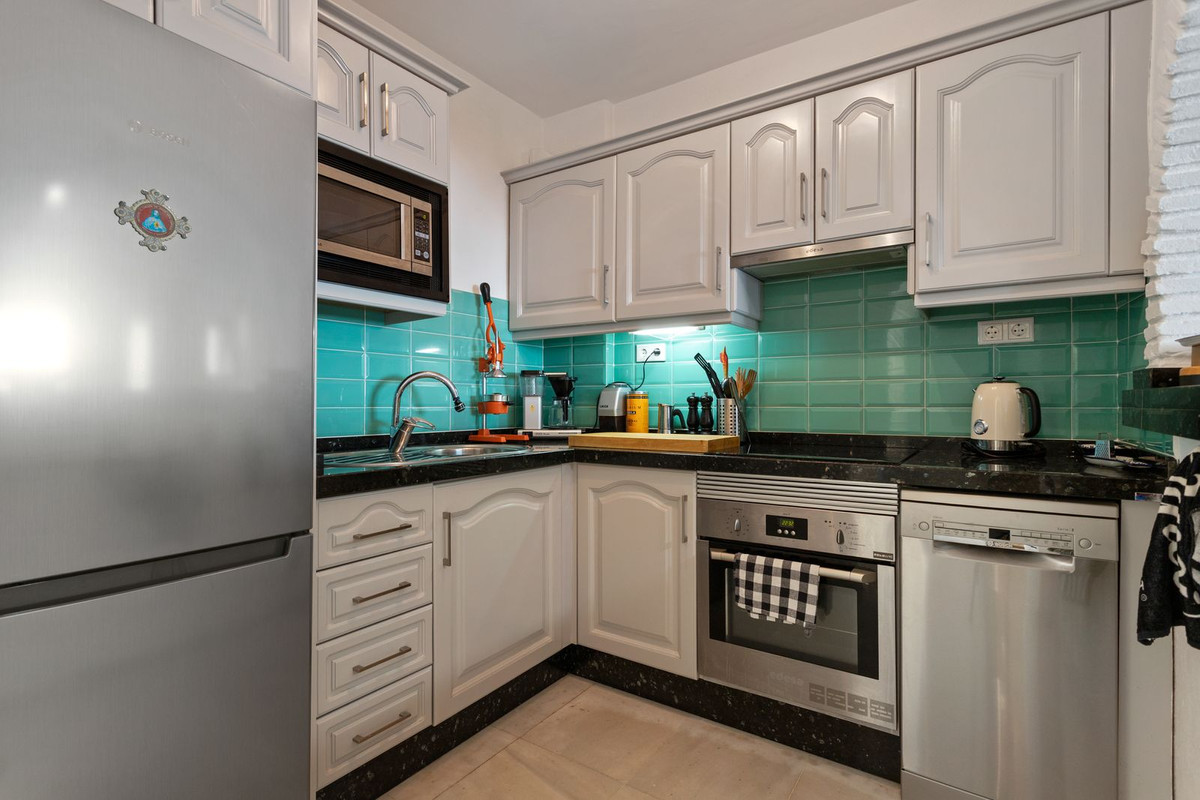 2ff47152906711088c9f1cb8916b3f1e - 11