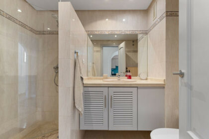 2ff47152906711088c9f1cb8916b3f1e - 13