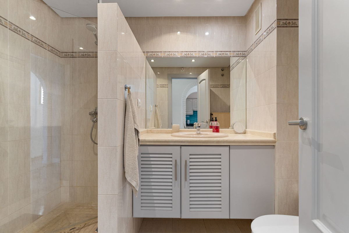 2ff47152906711088c9f1cb8916b3f1e - 13