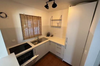 300b5d46a8a78a4fb2cdc09fac5cb058 - 9