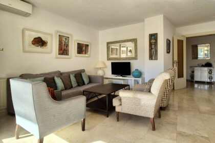 3045082f6e116a26bee21a9a5a85cb46 - 6