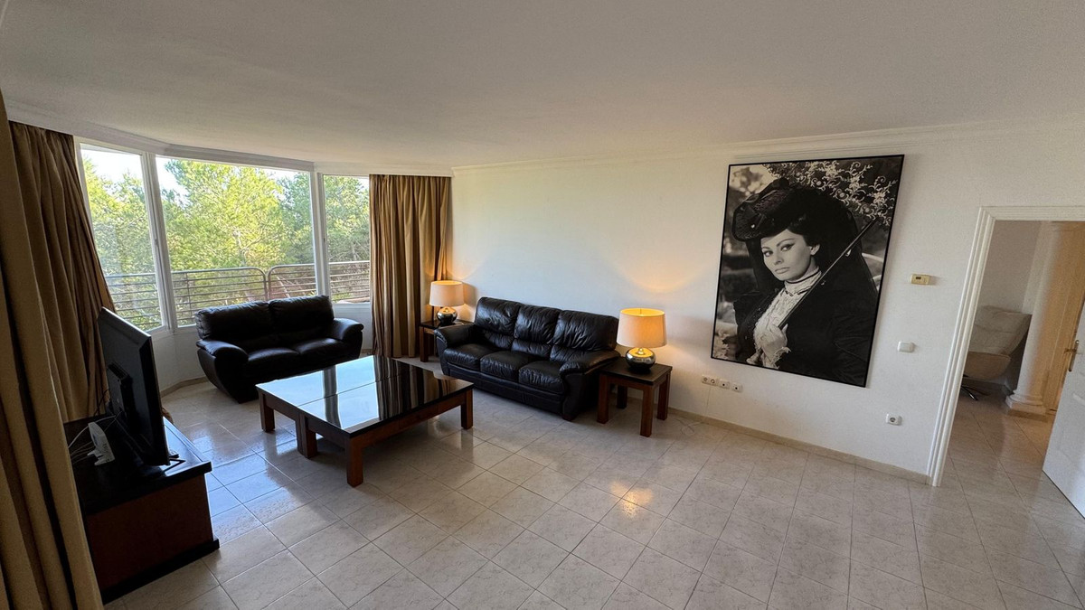 305489f79bc906681f74513264536781 - 10