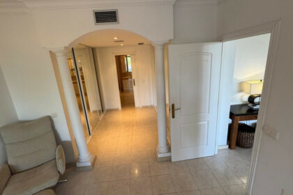 305489f79bc906681f74513264536781 - 18