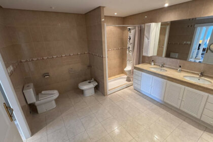 305489f79bc906681f74513264536781 - 19