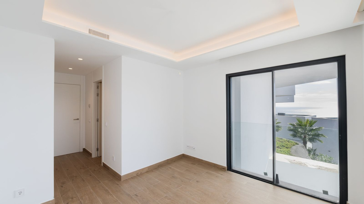 3071d5c9550c30d405d5cc4616080d98 - 25