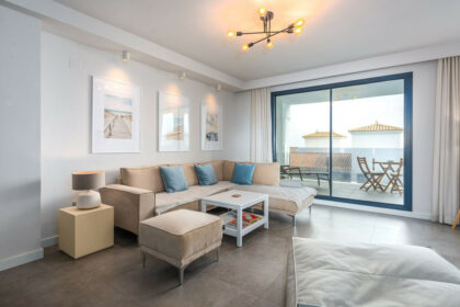 308cf77a4fdd2623ce4ea3c4c574d080 - 2