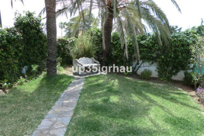 30a5217c62b7bcac26c6ea42575f3e95 - 25