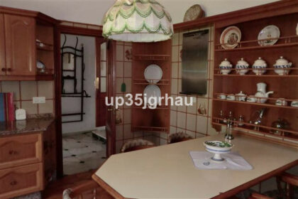 30a5217c62b7bcac26c6ea42575f3e95 - 31