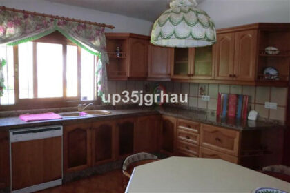 30a5217c62b7bcac26c6ea42575f3e95 - 32