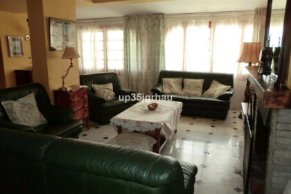 30a5217c62b7bcac26c6ea42575f3e95 - 8