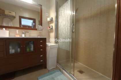 30b12638672b606b89b0a9474307e91a - 15