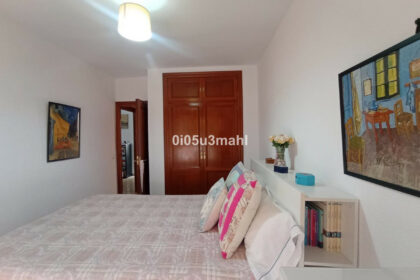 30b12638672b606b89b0a9474307e91a - 18