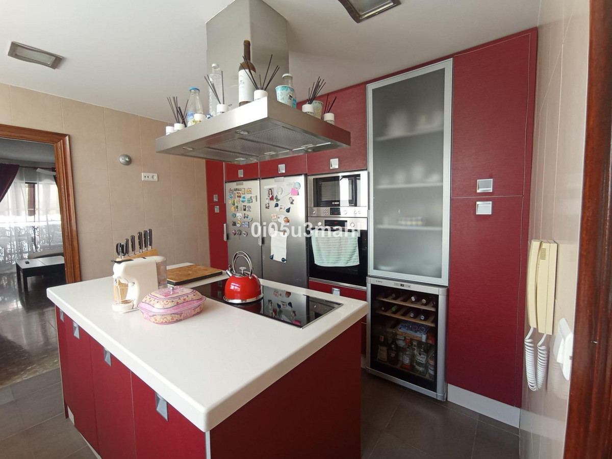 30b12638672b606b89b0a9474307e91a - 2