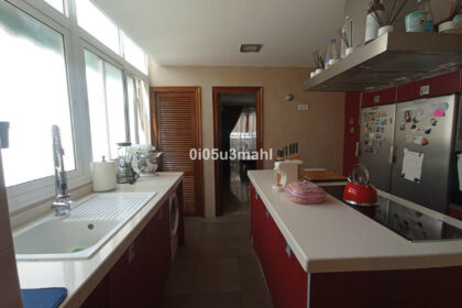 30b12638672b606b89b0a9474307e91a - 3