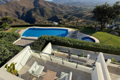 30d05b8536bd3e0eb07e707628cc950c - 15