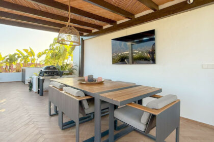 313c1d34d059acb0a8aa96cbd85313ed - 35