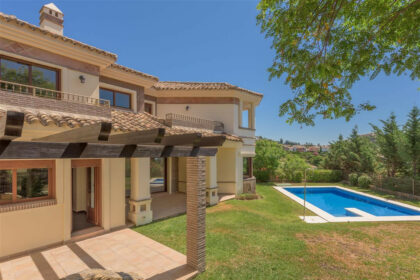 313fb59d78ff82ffbefd76f0222d6140 - 11