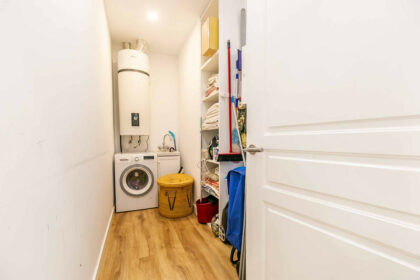 330f9d18aef19367fcce0f844764a7e8 - 13