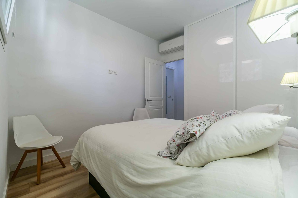 330f9d18aef19367fcce0f844764a7e8 - 15