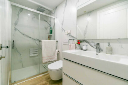 330f9d18aef19367fcce0f844764a7e8 - 19