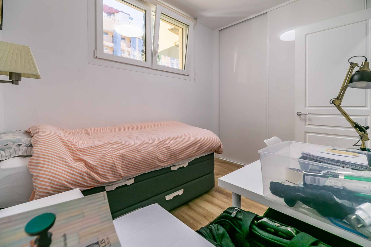 330f9d18aef19367fcce0f844764a7e8 - 21