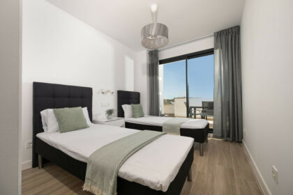 332c22dc37420477223f14905d4ef0af - 15