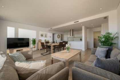 332c22dc37420477223f14905d4ef0af - 7