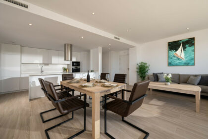 332c22dc37420477223f14905d4ef0af - 8