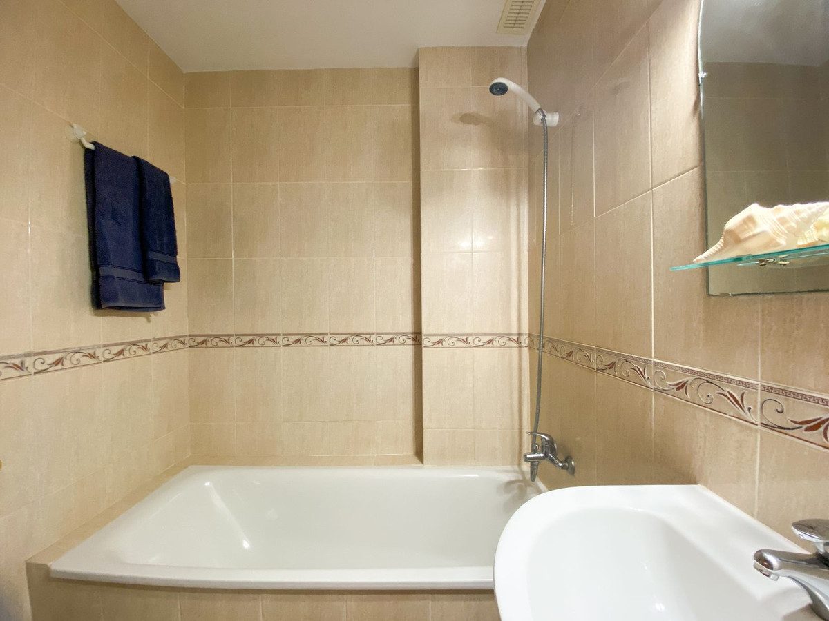 333444af029d356141354985b3965d2f - 13