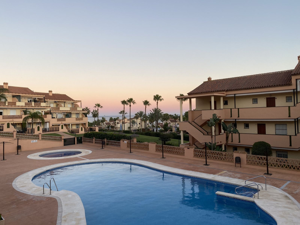 333444af029d356141354985b3965d2f - 14