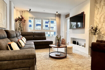 335e8c9b771f051dc787b9e6e781c119 - 1