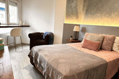 335e8c9b771f051dc787b9e6e781c119 - 11