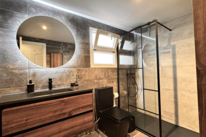 335e8c9b771f051dc787b9e6e781c119 - 15