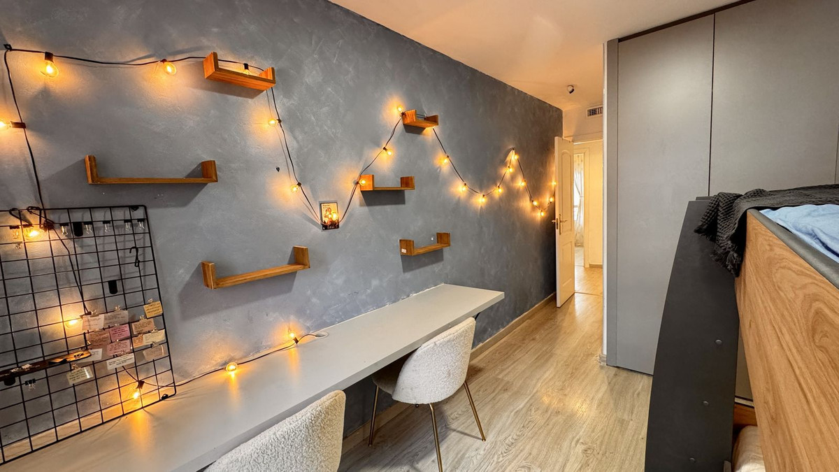 335e8c9b771f051dc787b9e6e781c119 - 17