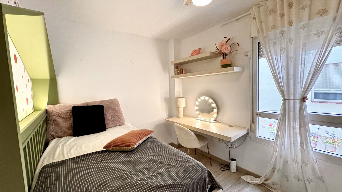 335e8c9b771f051dc787b9e6e781c119 - 21