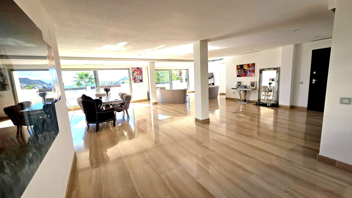 33a6577db2a05b31f2daf25a720d6620 - 1