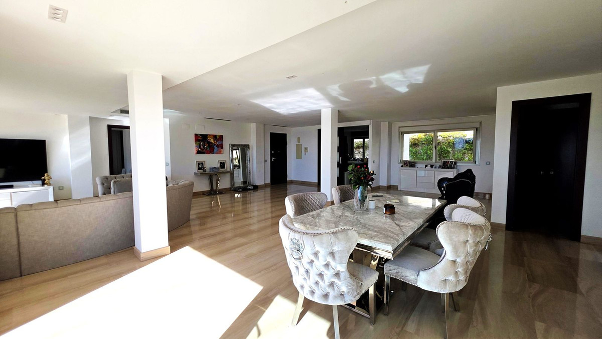 33a6577db2a05b31f2daf25a720d6620 - 2