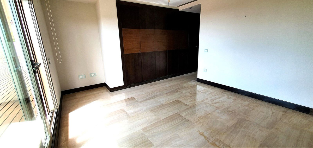 33a6577db2a05b31f2daf25a720d6620 - 21